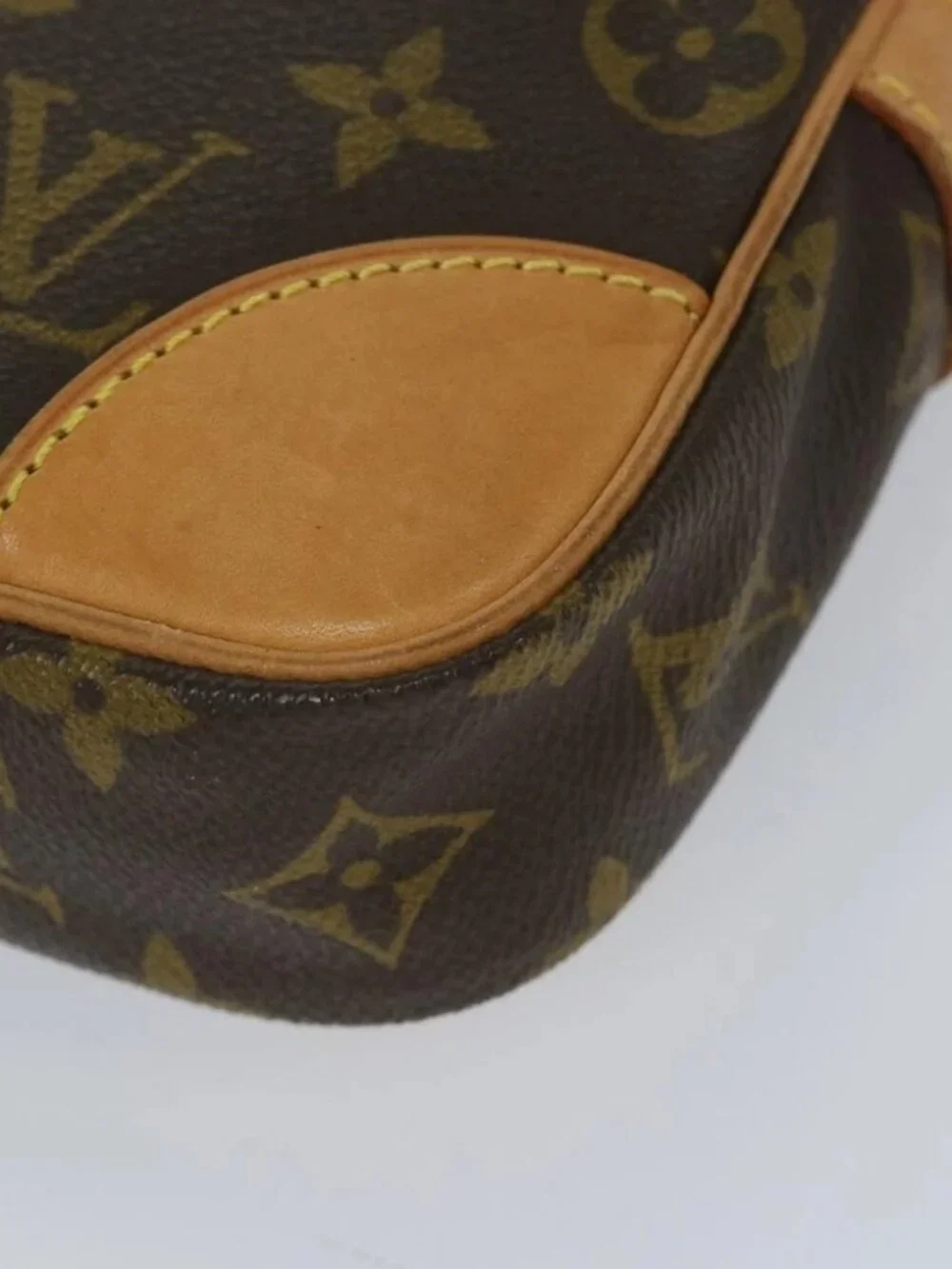 LOUIS VUITTON Monogram Marly Dragonne GM Clutch Bag M51825 LV - Picture 9 of 16